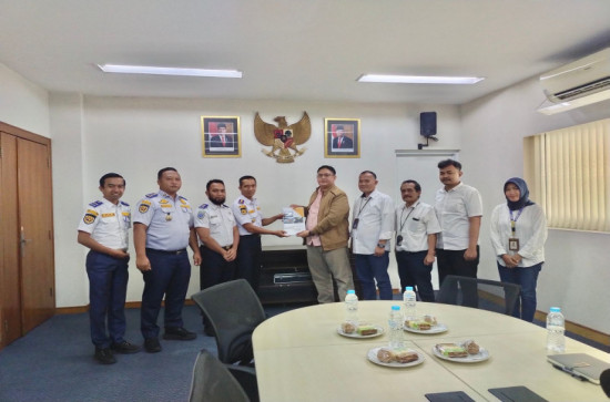 Kunjungan Kerja Dinas Perhubungan Kabupaten Kampar Ke Kantor Pusat Perum DAMRI